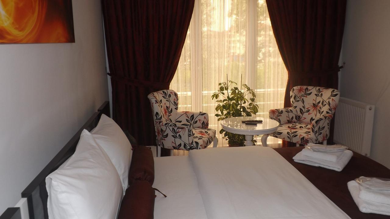Sindoma Hotel Bartin Bilik gambar